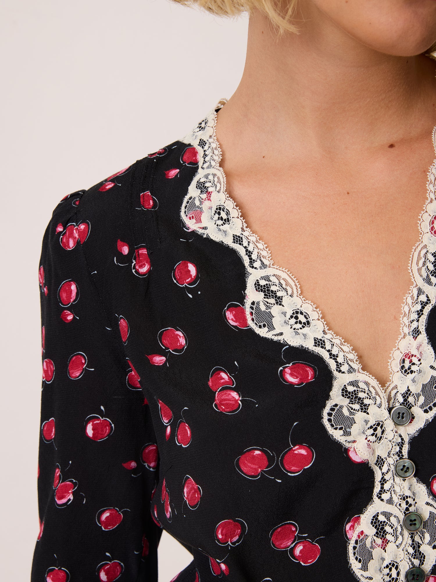ALDA Blouse