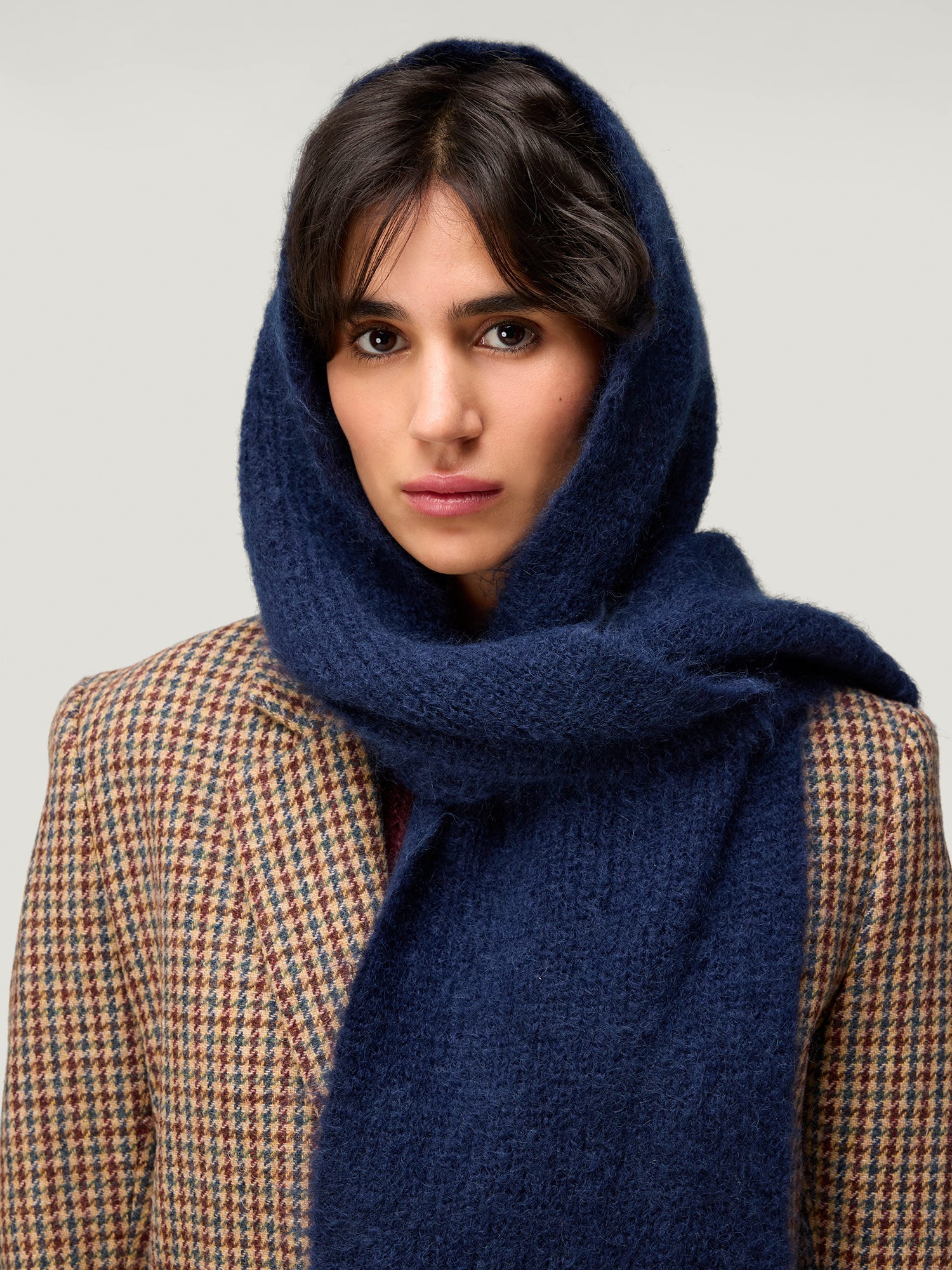 Gorro y bufanda de mohair 2 en 1 azul marino | Rouje