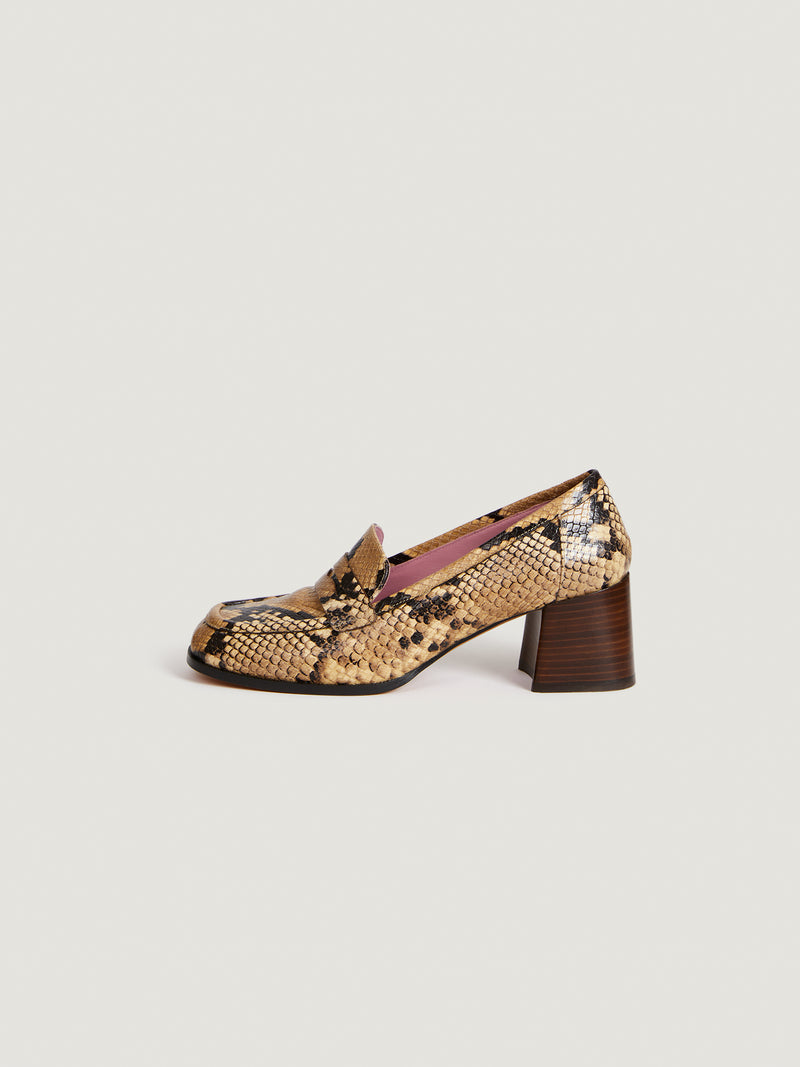 DOROTHEE loafers