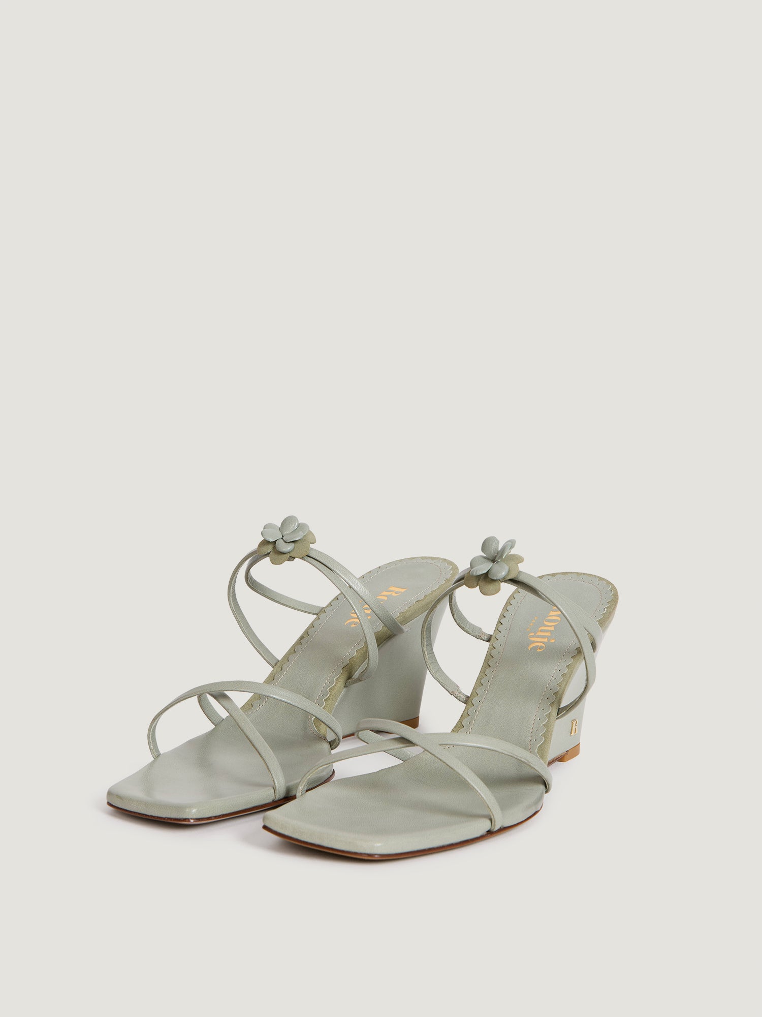 Zapatos con tacón EVA