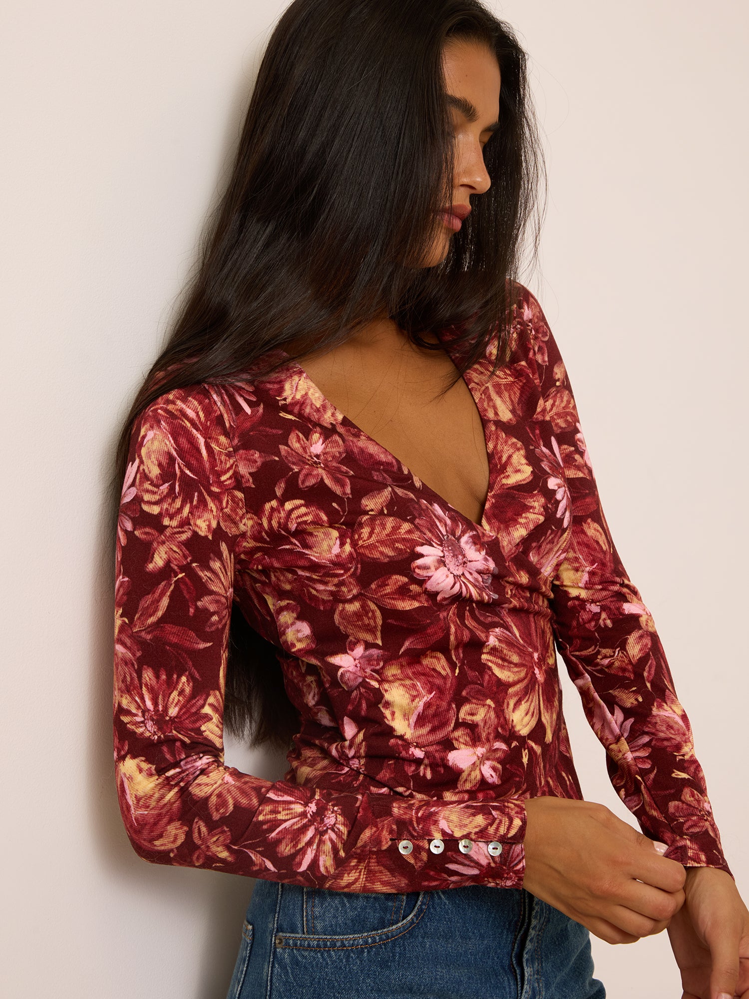 Top JASMINA