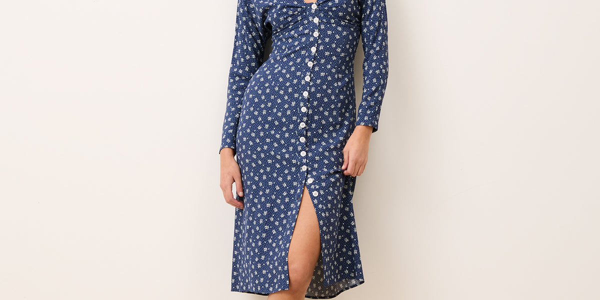 Long blue buttoned v-neck dress  Lena | Rouje