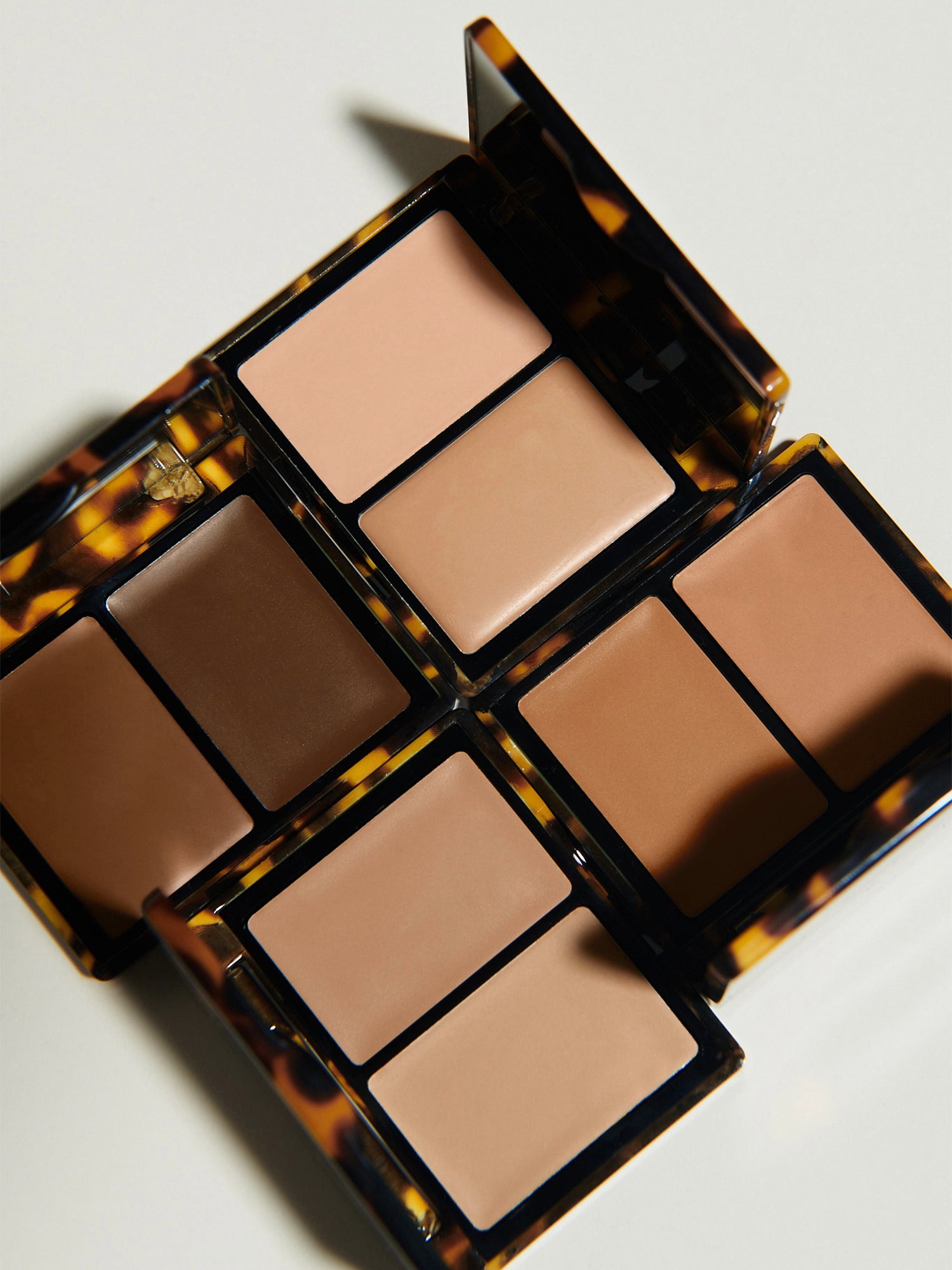 Le Correcteur Aura - Medium Intense