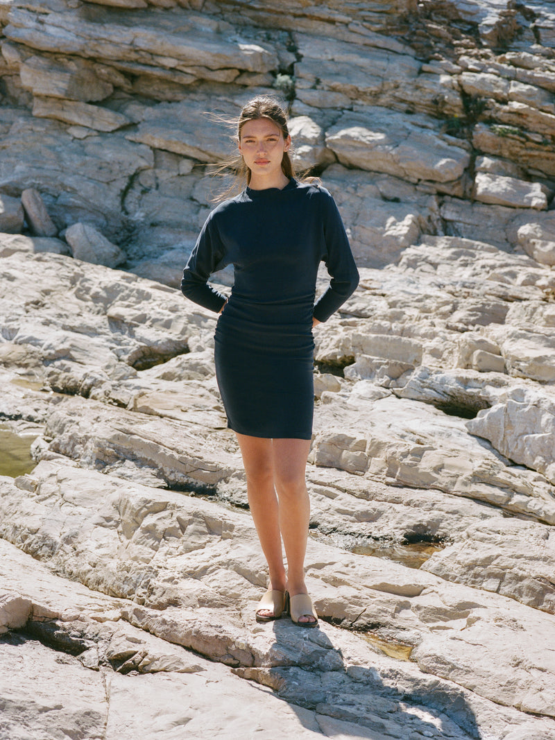  [collection:dresses]