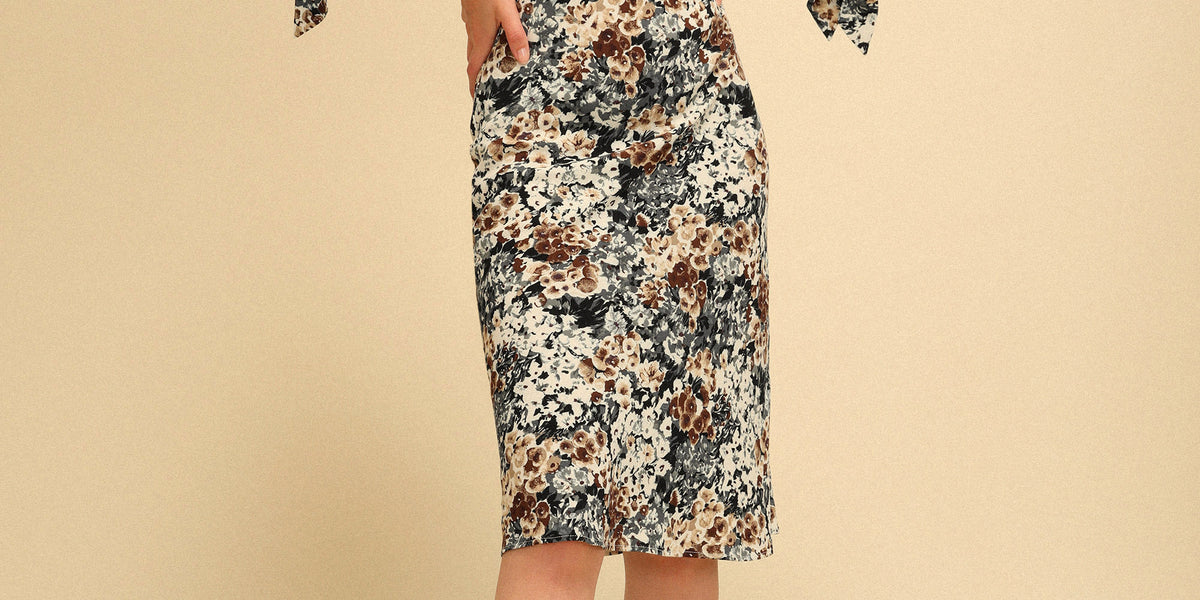 Midi dress with a square neck